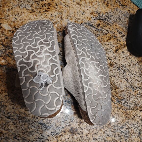 Birkenstock Women's Arizona Shiny Python Eggshell Slip On Sandals Size 37 US 6.5 - Picture 7 of 8